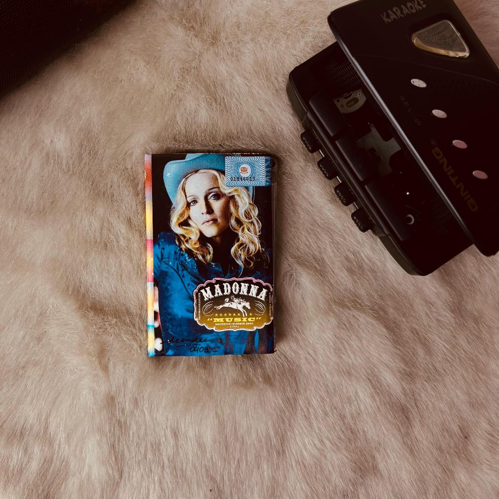 Kaset Pita MADONNA Music Original Electronic Pop Legend