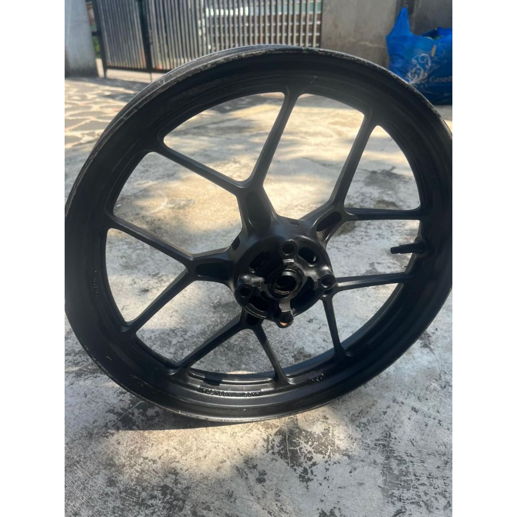 Velg depan Vario 125 old