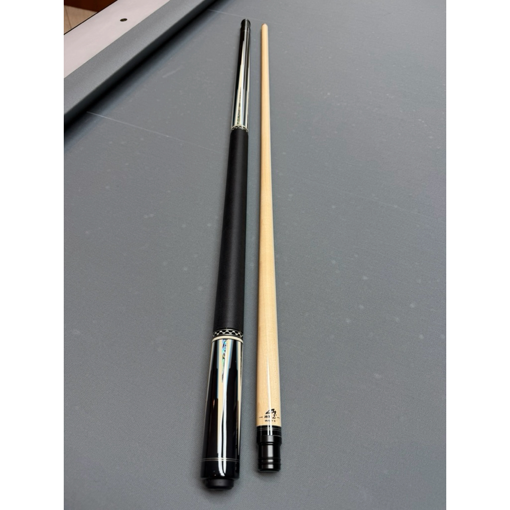 Mezz cue ace 2187 + wx sigma wavy 2