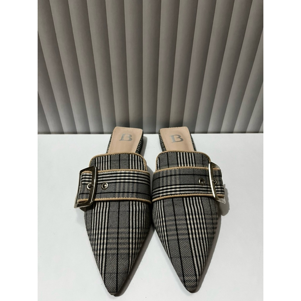 Sepatu berrybenka prelove
