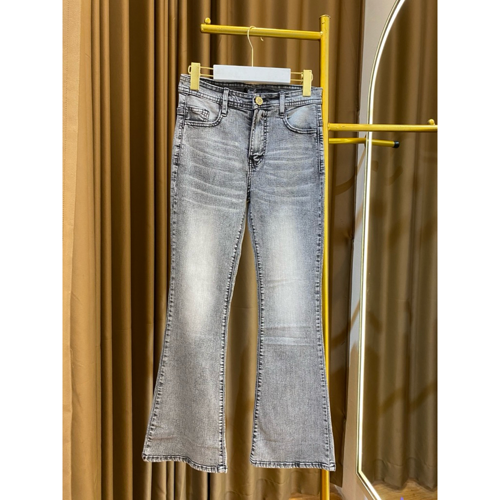 Benefit Jeans 1