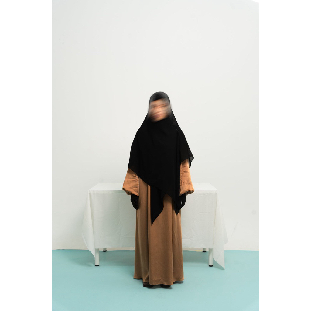PRELOVED saaja dress by Elmadina Abaya