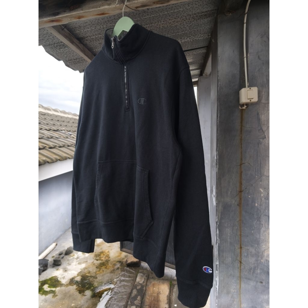 halfzip discovery warna hitam abu