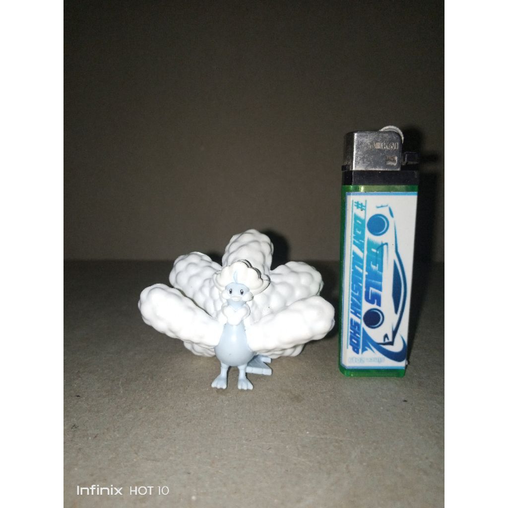 figure original nintendo tomy moncolle pokemon mega altaria