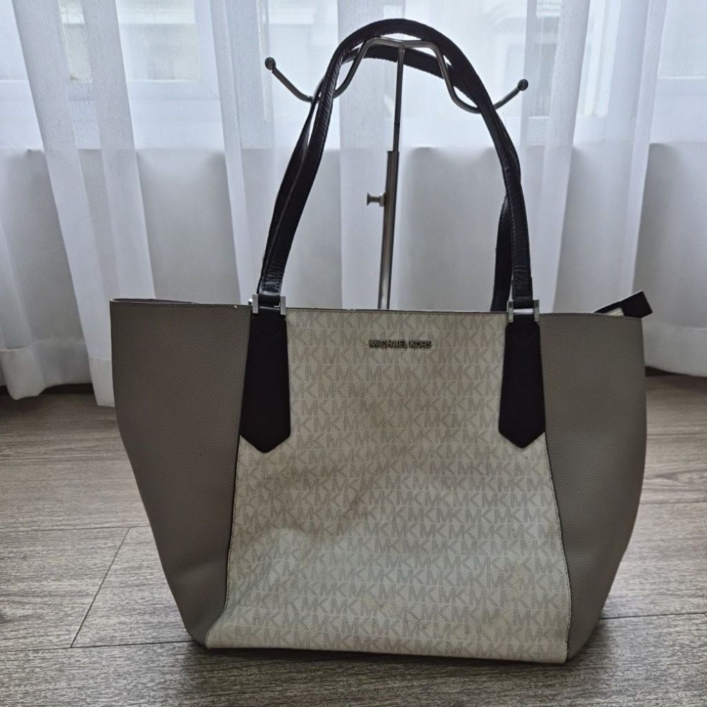 Tas tote bag Michael Kors preloved