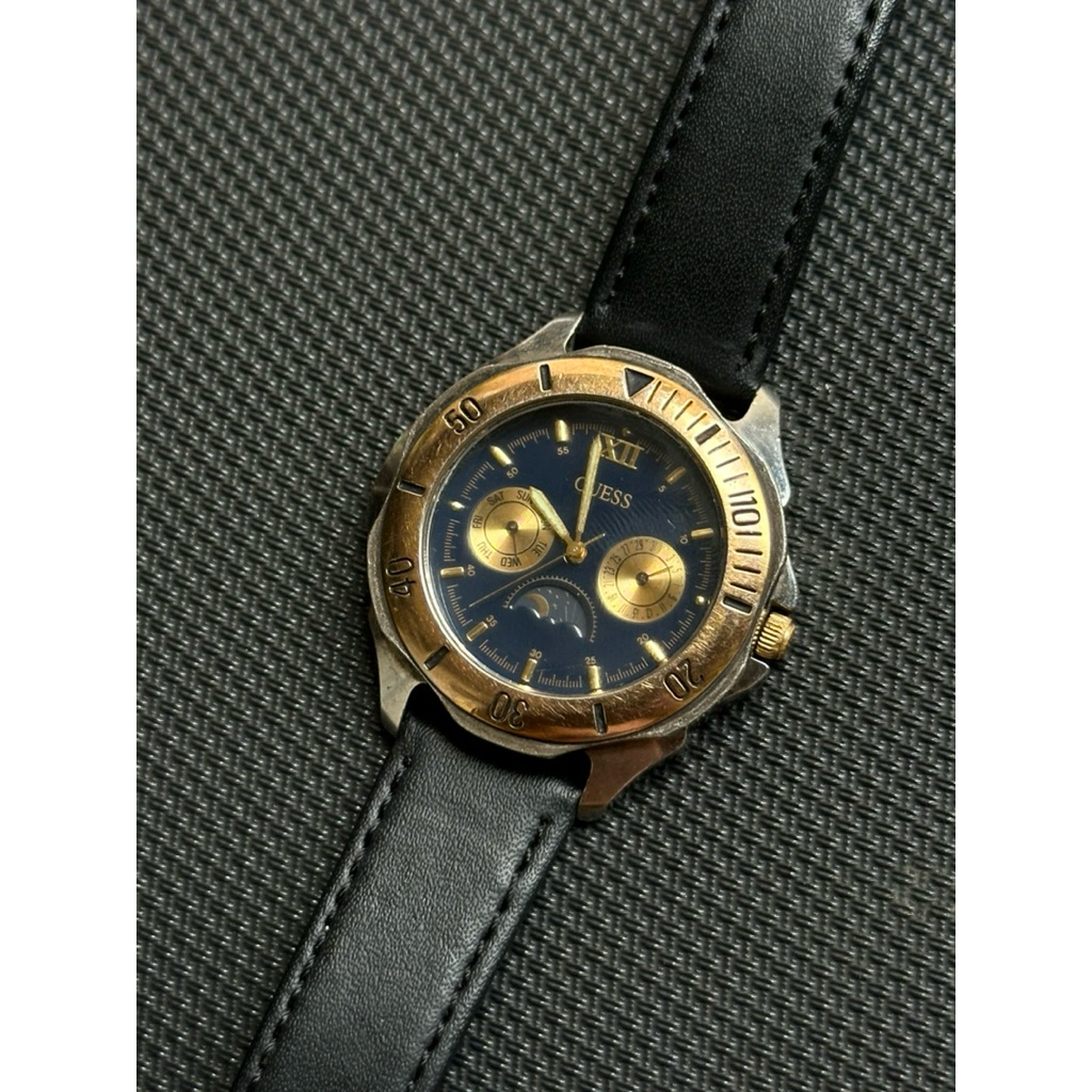 preloved jam tangan guess vintage moonphase super langka