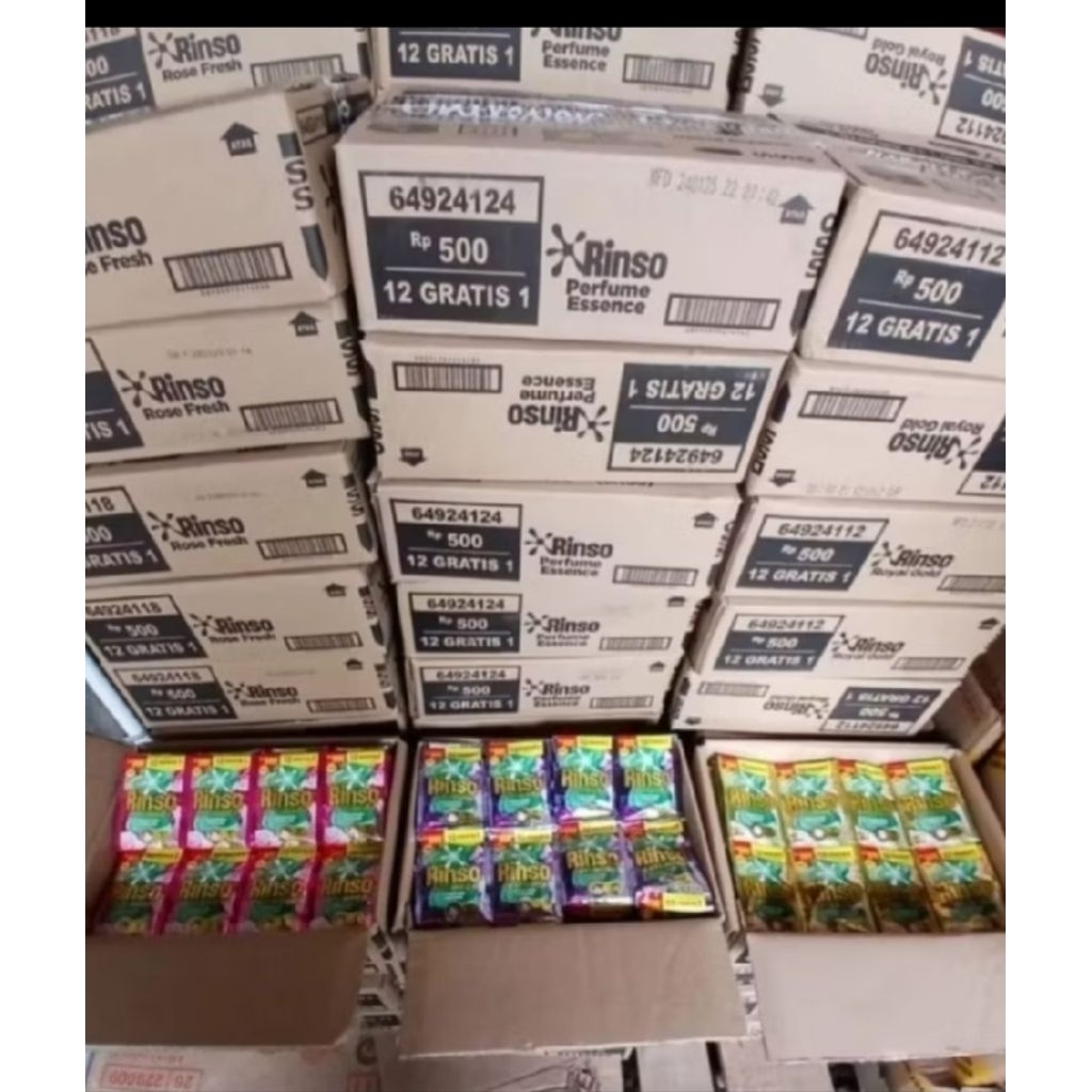 RINSO CAIR SACHET 1 DUS 104 sachet