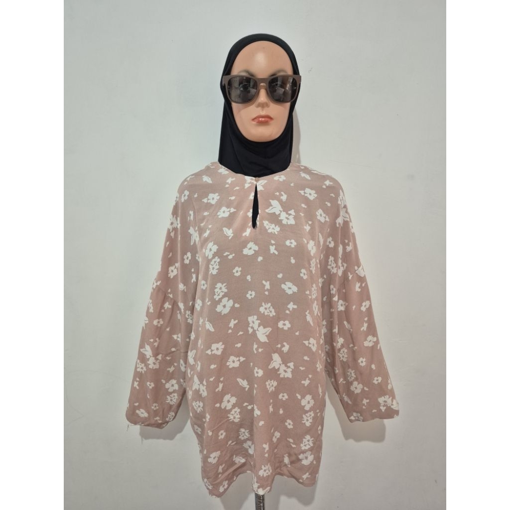 Blouse rayon salem motif (UNIQLO)