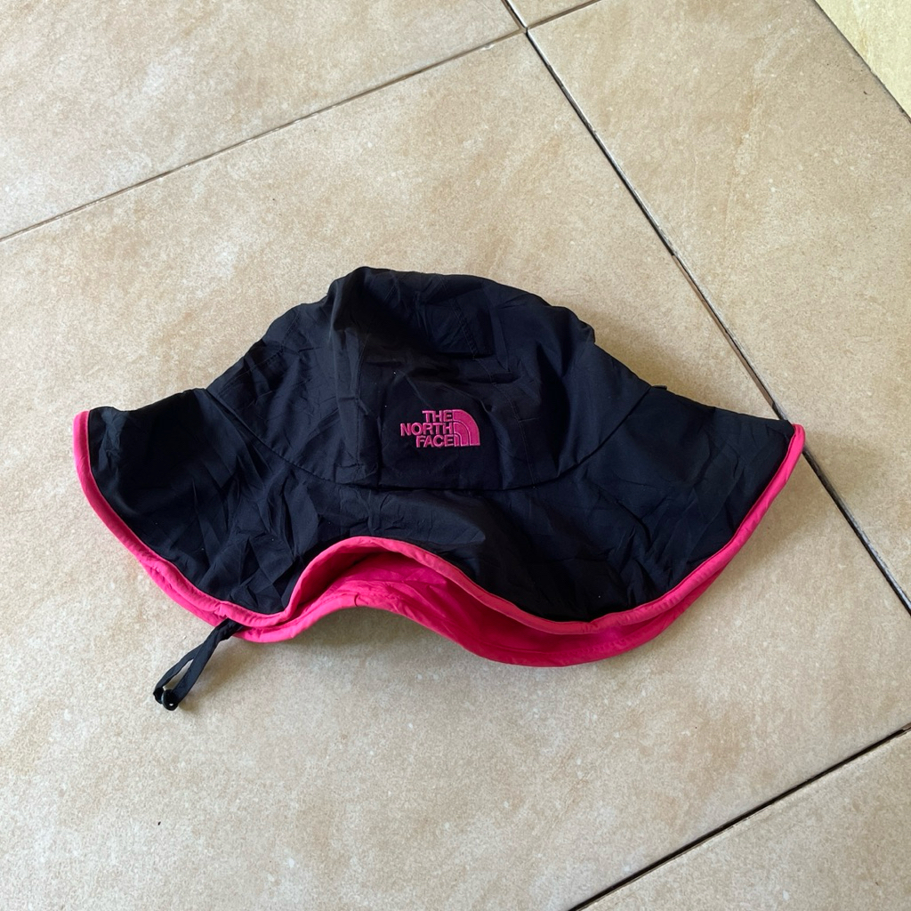 topi rimba tnf m 56-58 enak pakai