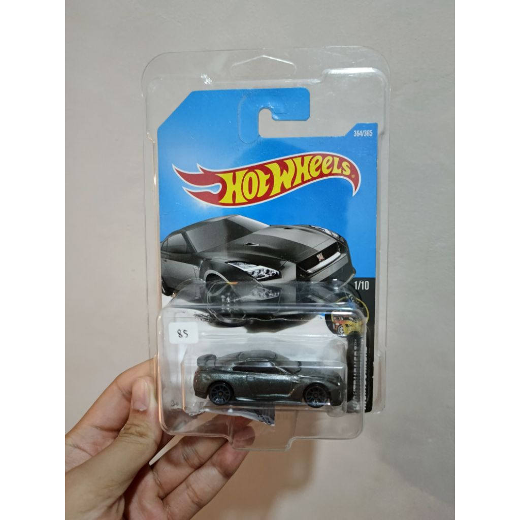 Hot Wheels Nissan GTR R35 Grey