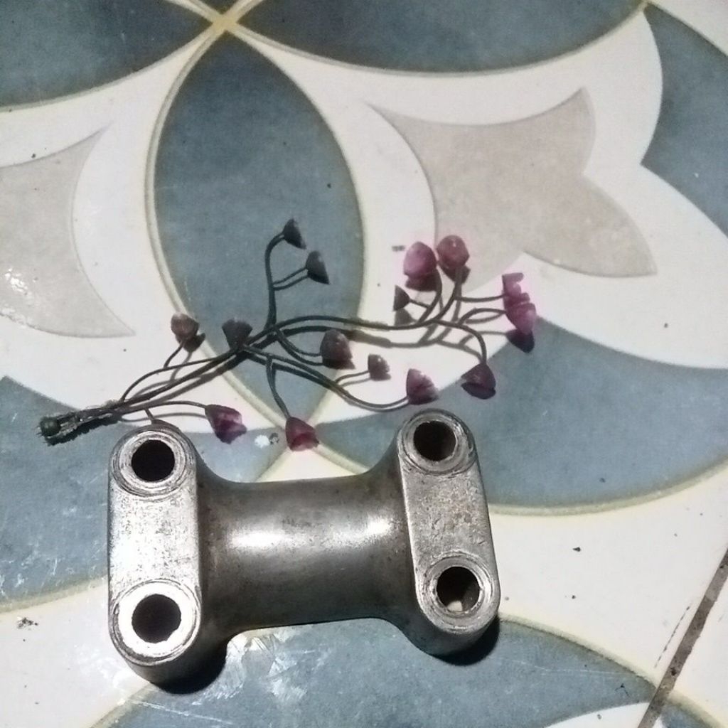 Raiser penjepit setang Yamaha Rs100 RS 100,Yasi,YL2 yl2g L2g tahun Tua