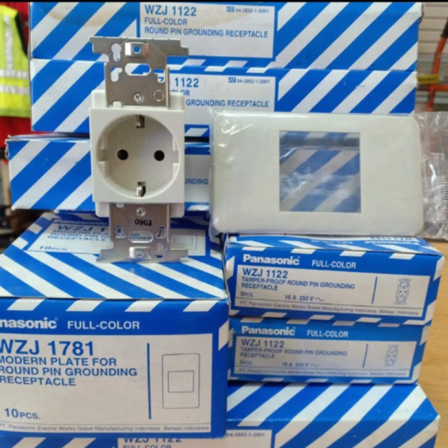 Stop Kontak Panasonic WZJ1122 + WZJ 1781 Full Colour SET
