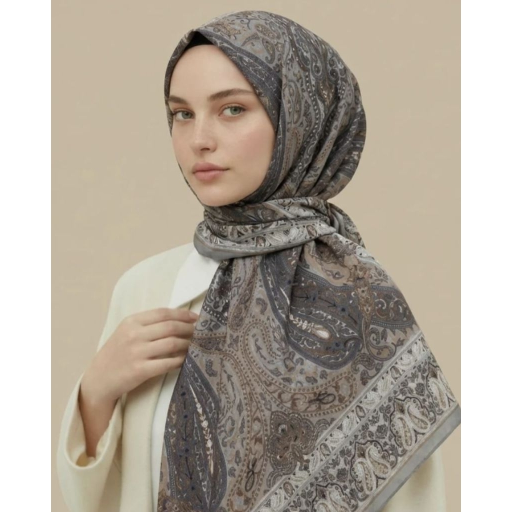 HIJAB KARCA ESARP 120×120 cm