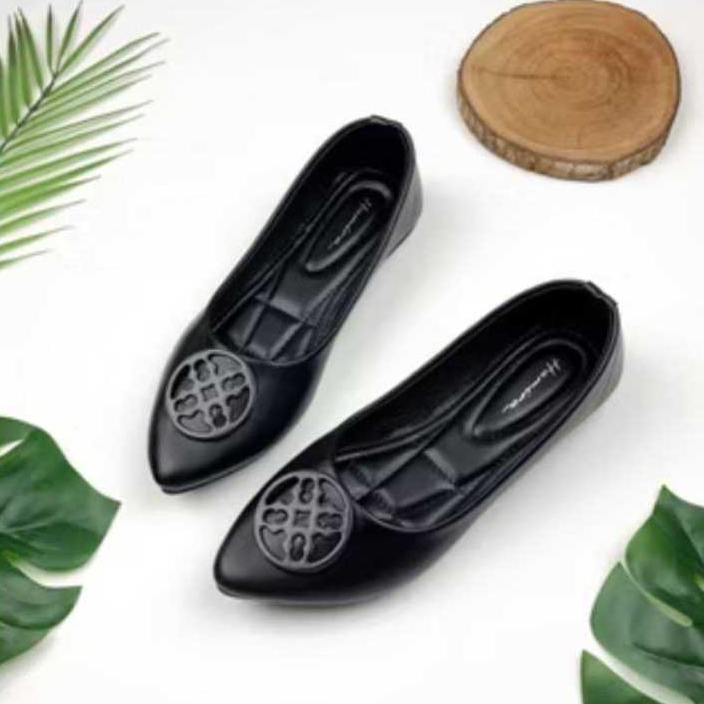 sepatu wanita flatshoes kekinian sepatu hitam cewek flatshoes kerja wanita terbaru