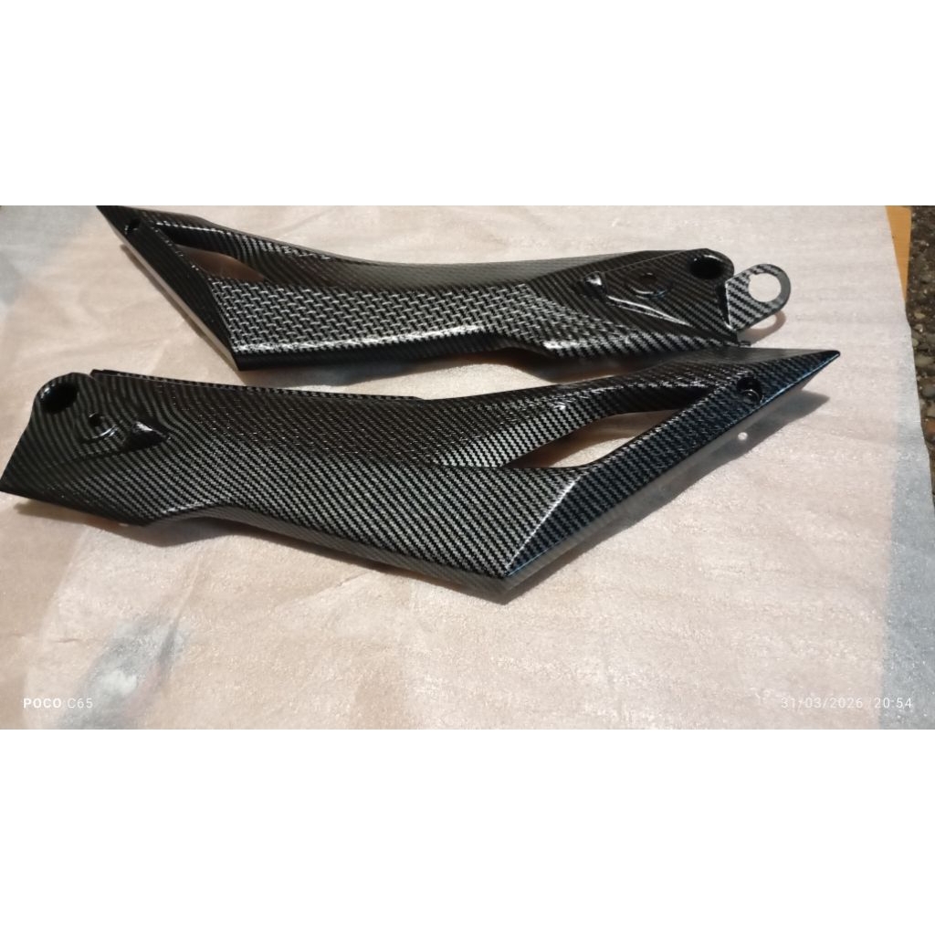 cover side original body tengah samping Ninja RR 150 New. karbon WTP tipe karbon JP01