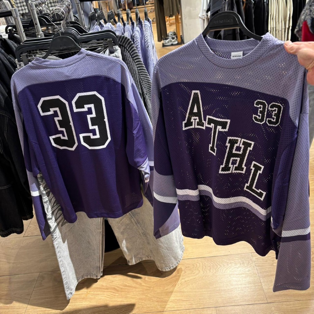 JASTIP. Tshirt Jersey Longsleeve Bershka (MAN)