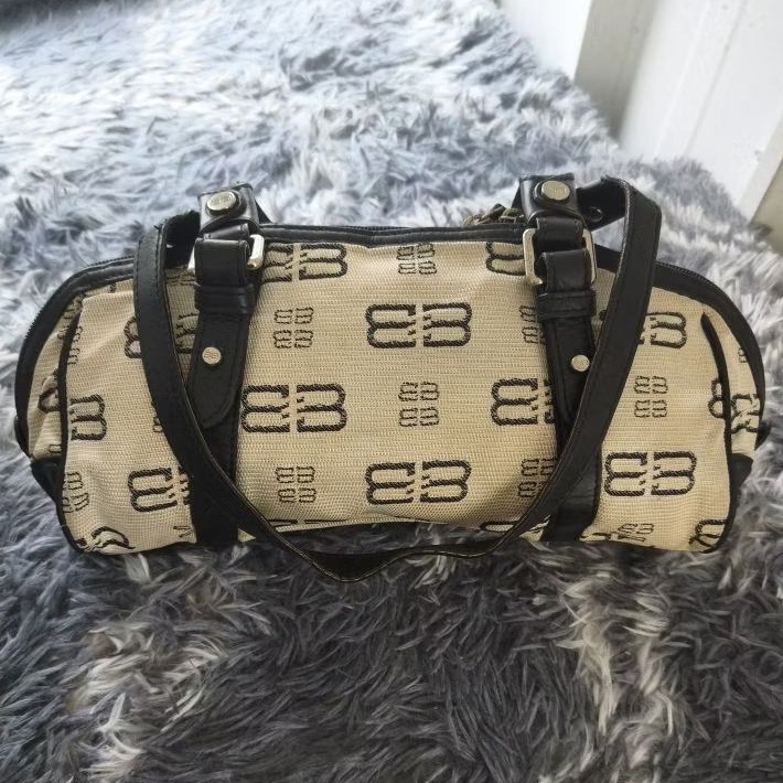 Balenciag4 Vintage Monogram Canvas