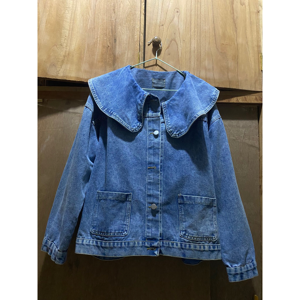 Jaket This is April Preloved