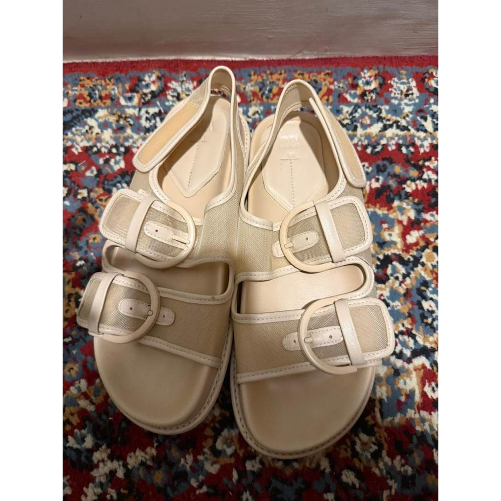 Preloved Sandal zara