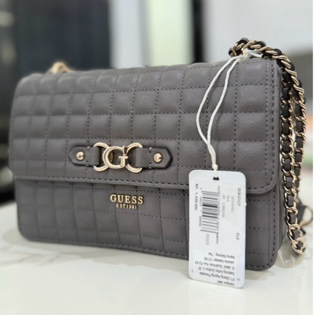 Guess Nadira Convertible Bag