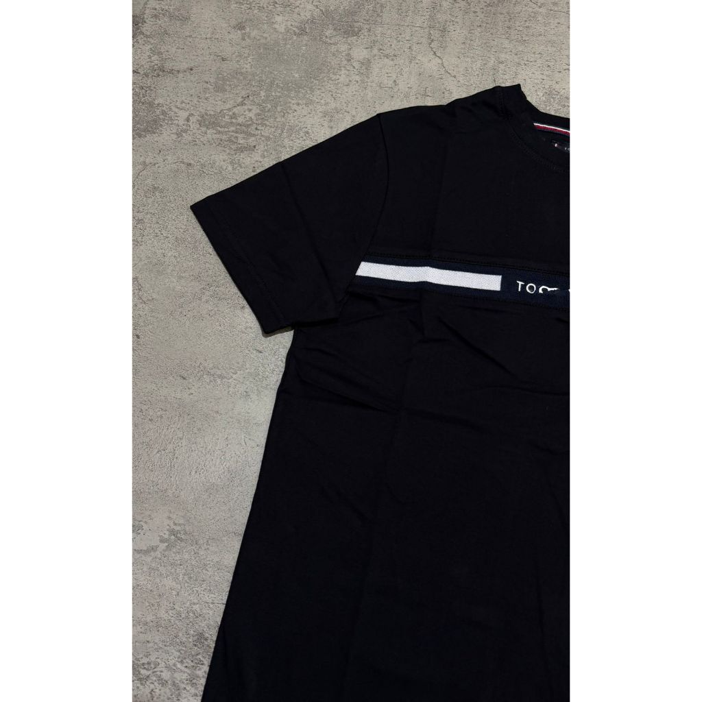 Baju Kaos Branded Aplikasi Pita//Kaos TM Middle Bordir Aplikasi//Kaos Branded Pria