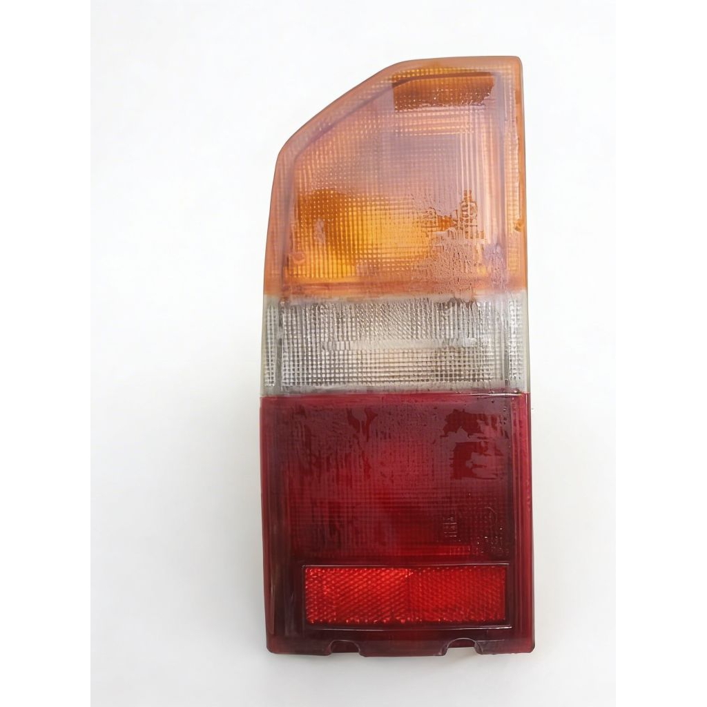 STOPLAMP LAMPU belakang mobil Escudo bekas second original bagian kiri penumpang