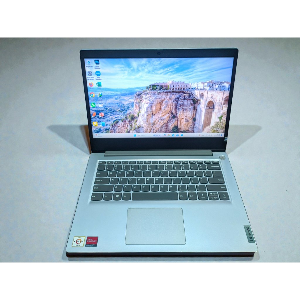 Lenovo Ideapad Slim 3 14ADA-05