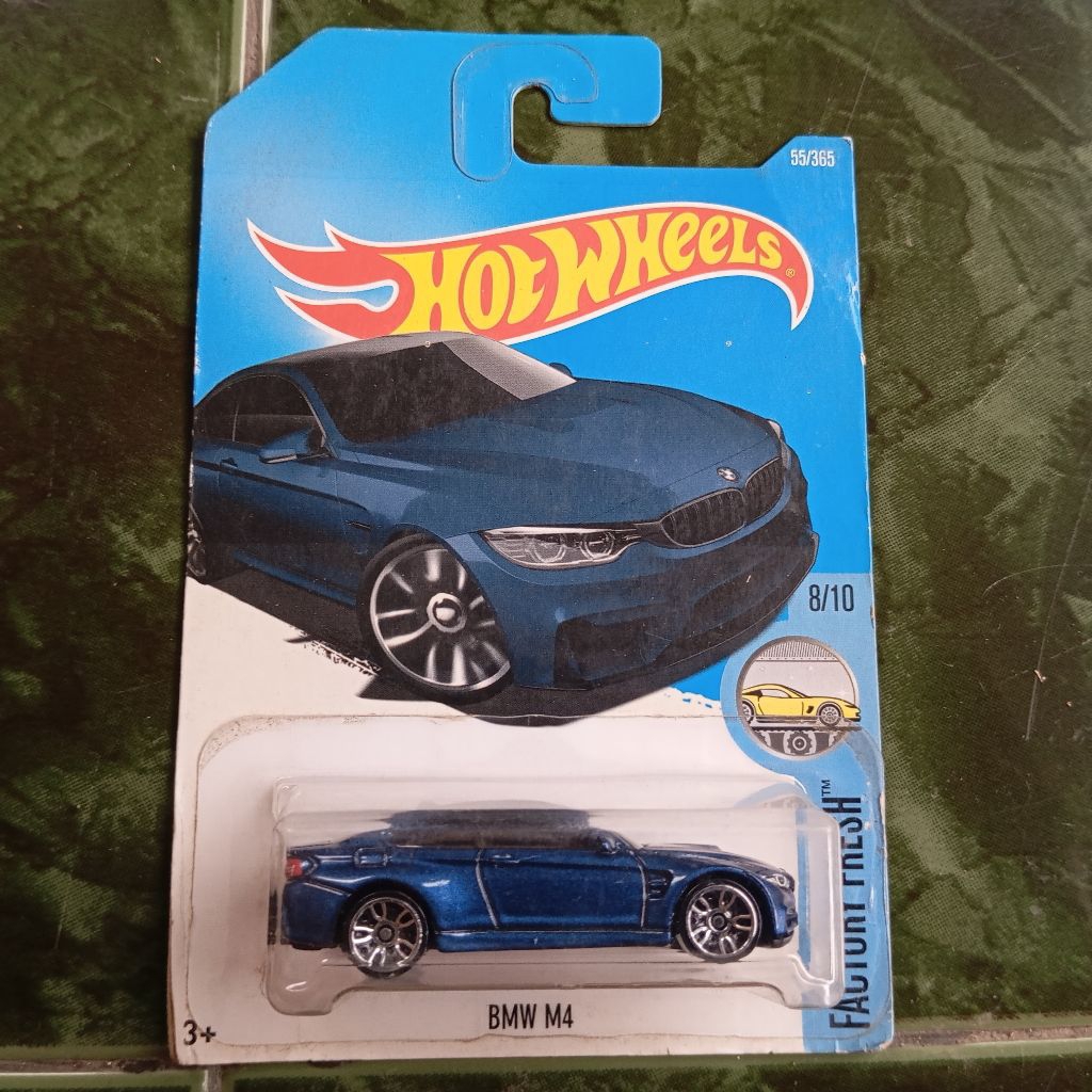 Hot wheels hotwheels BMW M4 biru blue
