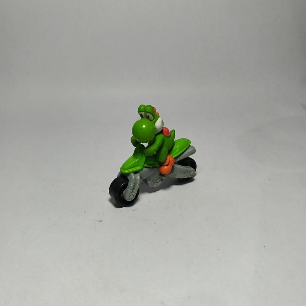Mainan Super Mario happy meal