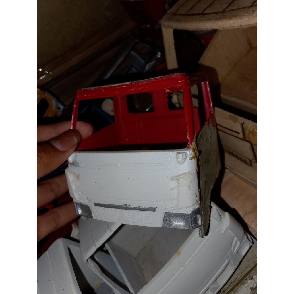 Kabin miniatur truk face canter pipi