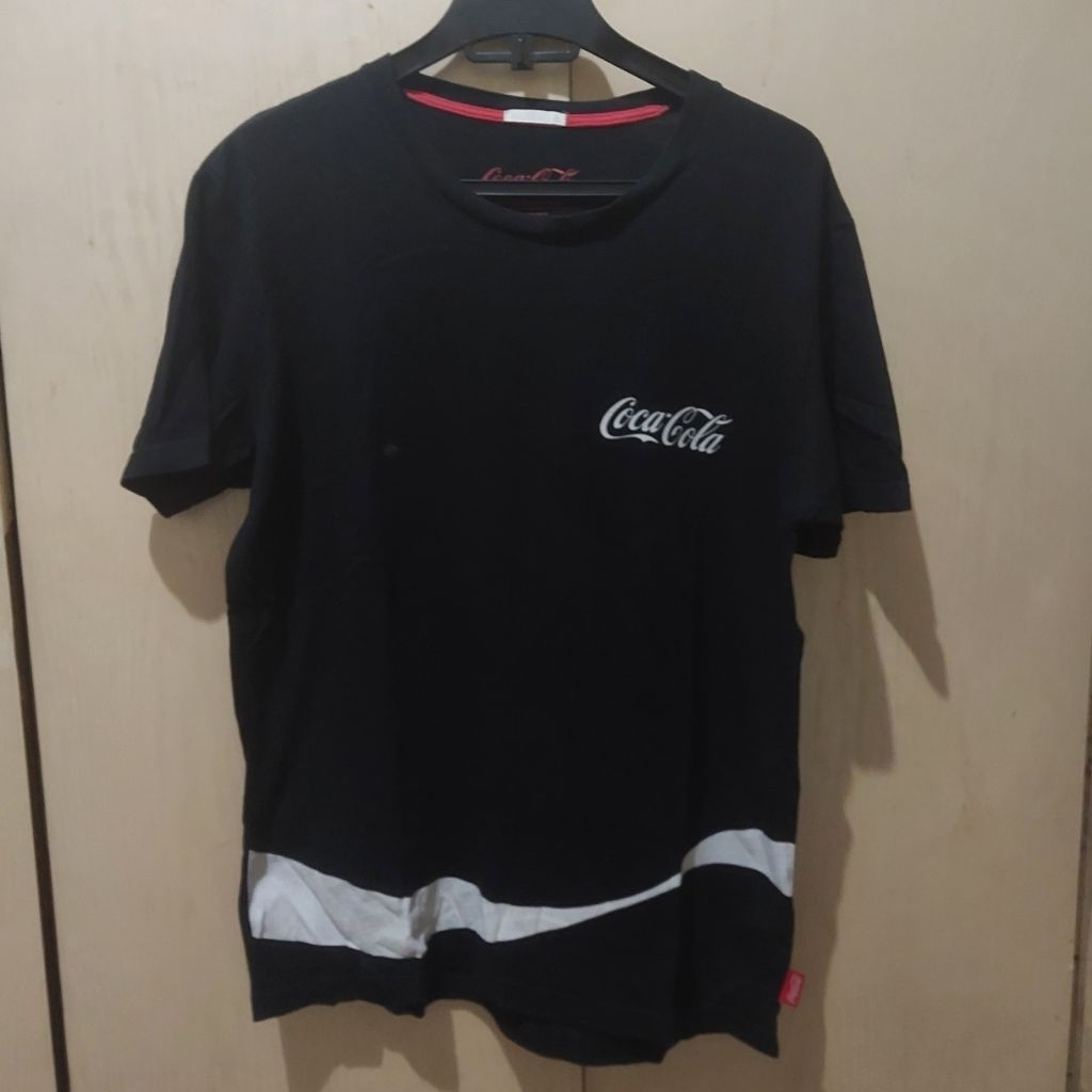 Kaos GU Coca Cola second