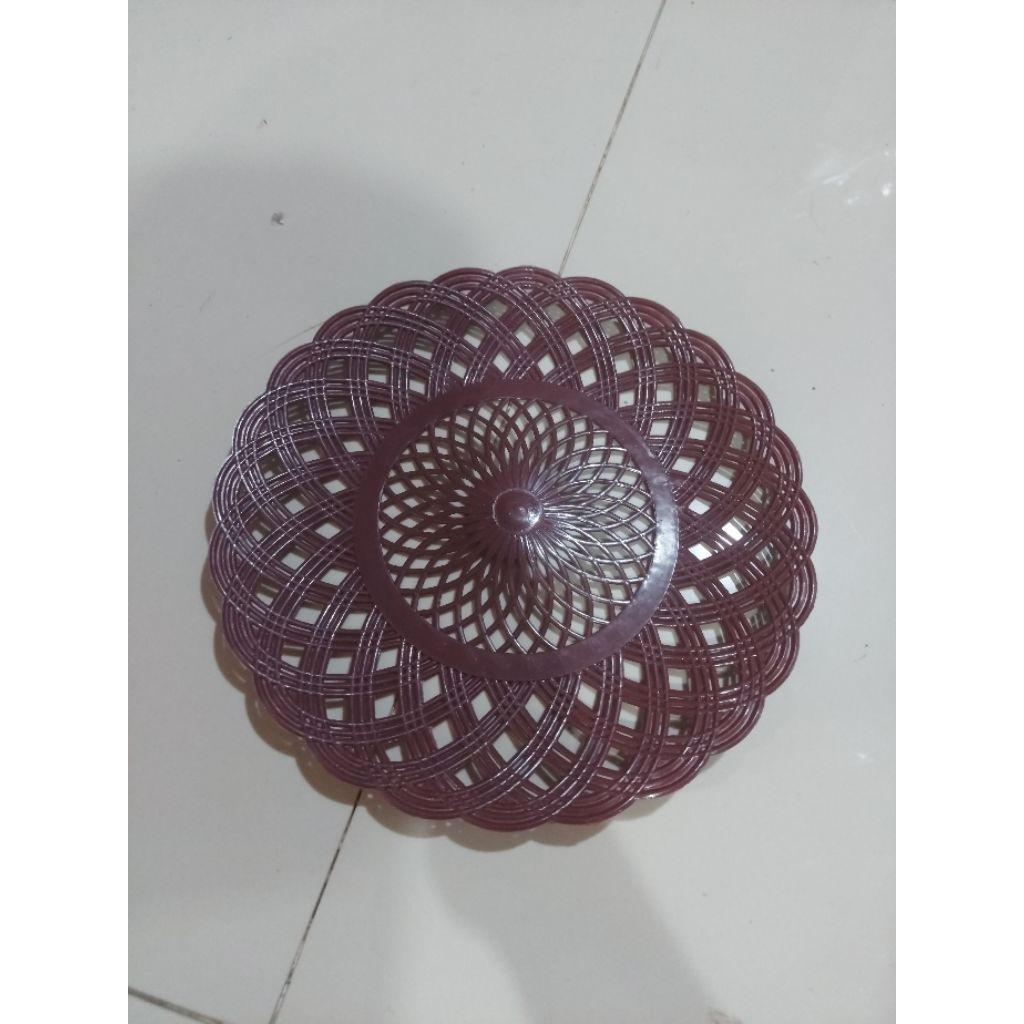 Piring rotan plastik anyaman ( harga 1lusin )
