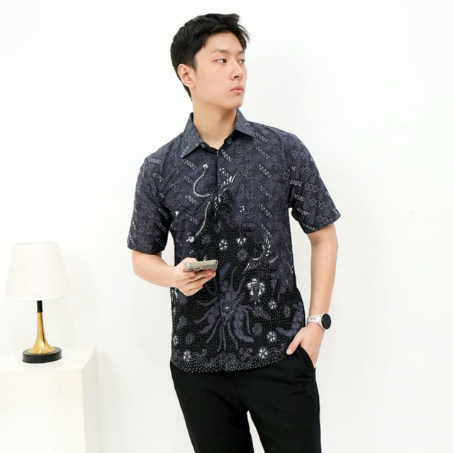 KEMEJA BATIK PRIA PREMIUM WARNA ABU LENGAN PENDEK MOTIF TEJAWULAN ABU