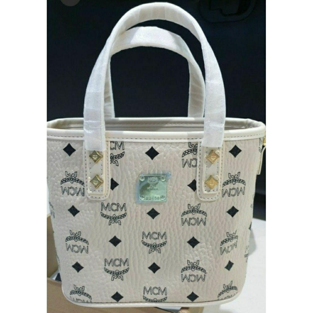 MCM BUCKET TOTE BAG