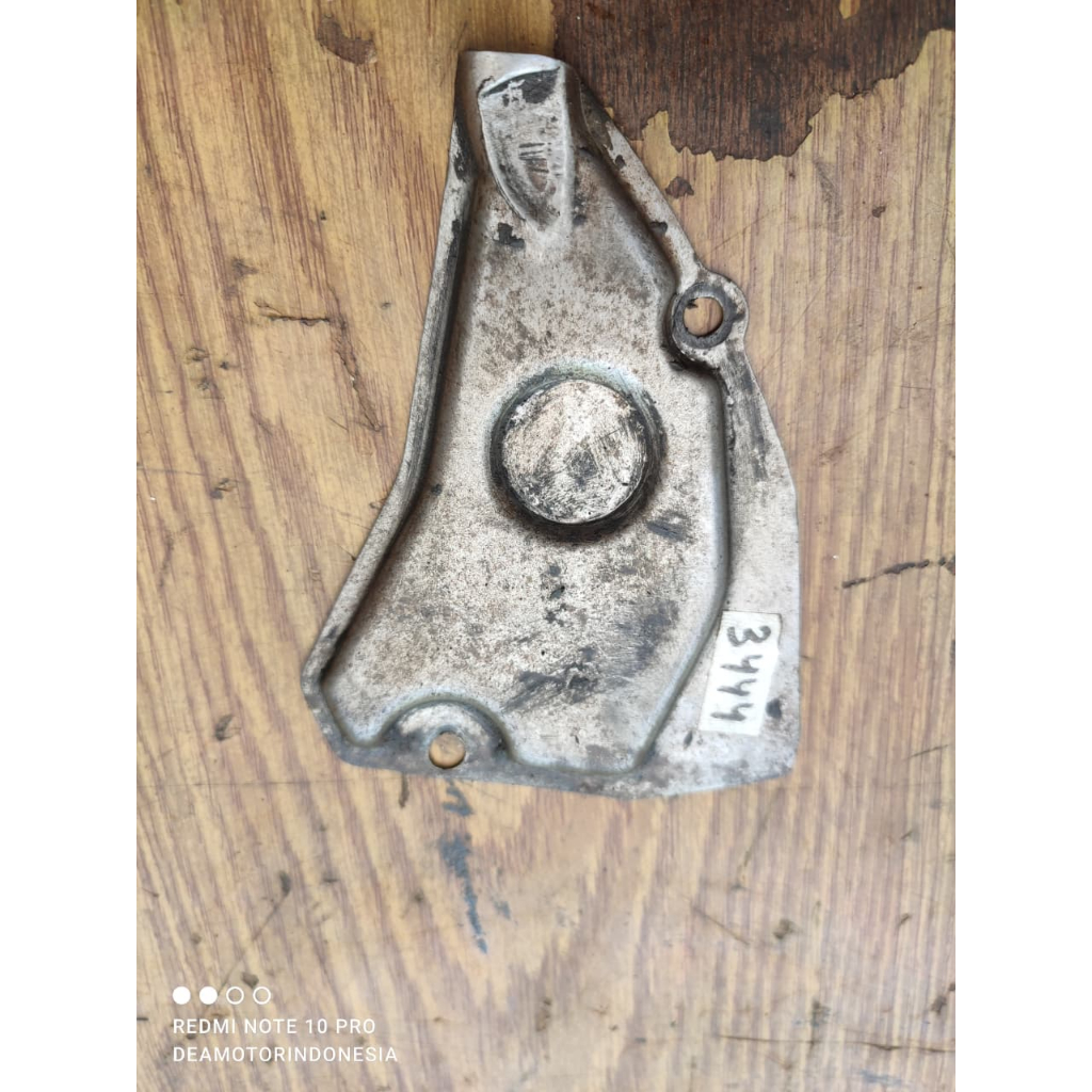 tutup cover pompa oli samping suzuki a100 a100 econos original / 3444