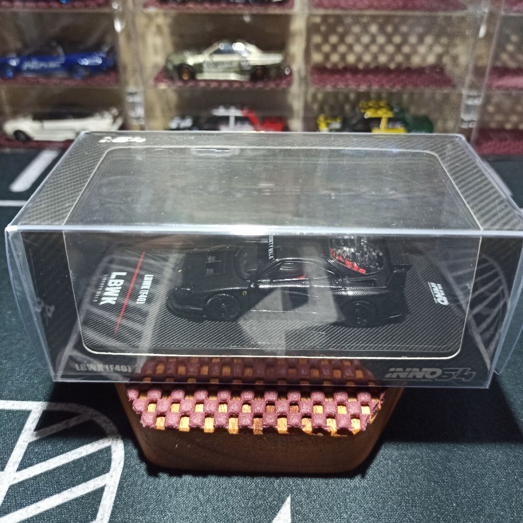 Inno64 F40 Carbon Seald