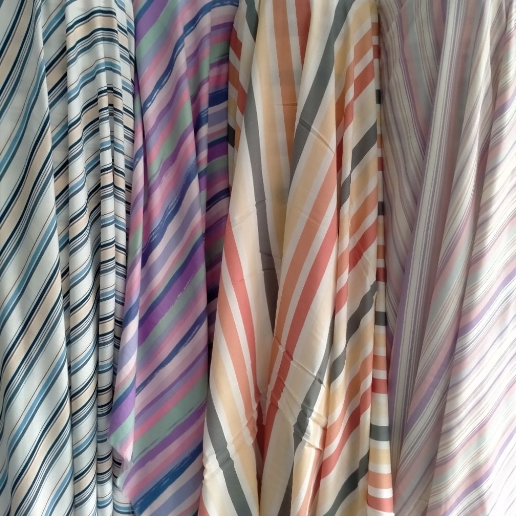 Kain Katun Rayon _Motif salur denim_Katun Rayon motif salur_harga tertera/setengah mtr (0,5 mtr)