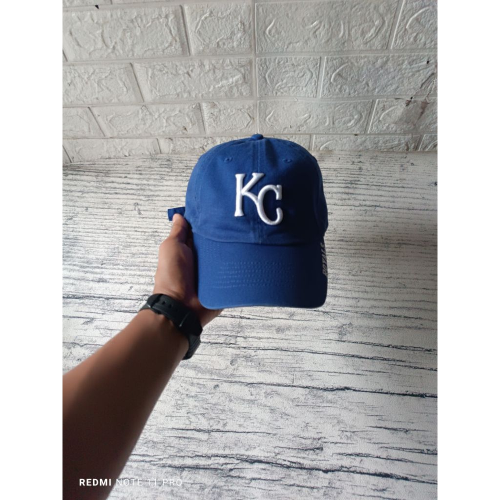 CAPS LOGO KC ROYALS by FAN FAVORITE