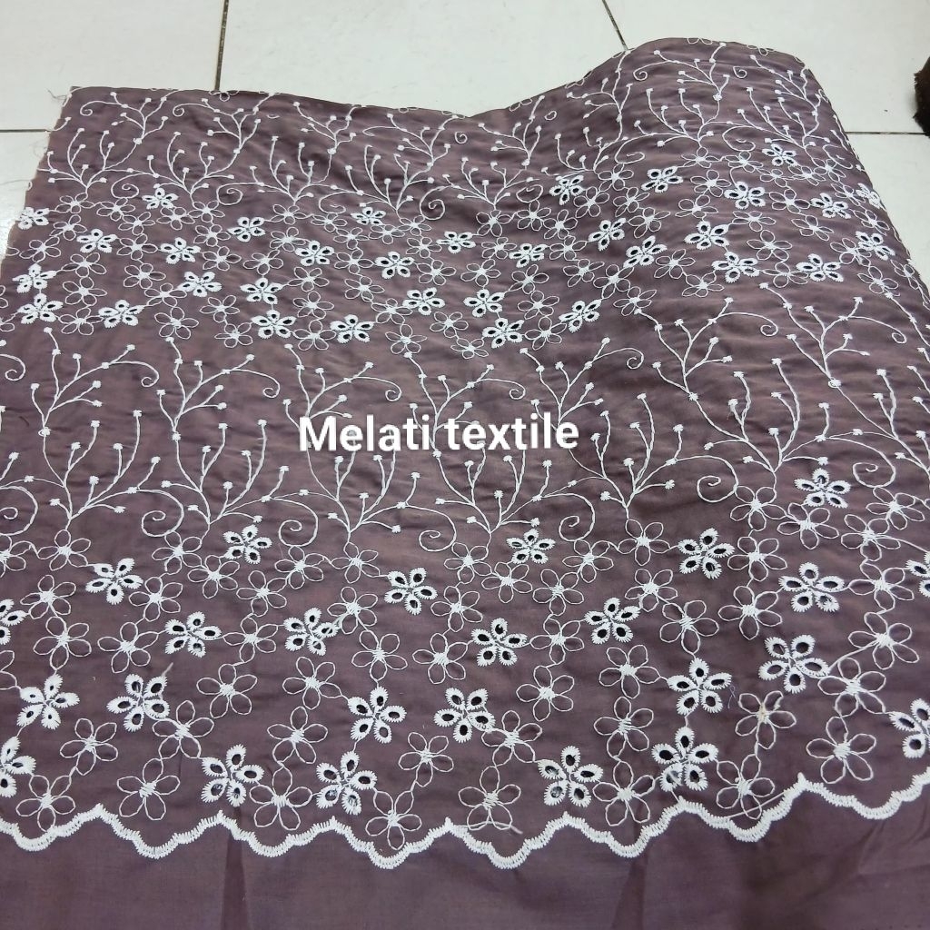 Kain bahan katun bordir bolong jepang premium / Kain katun bordir bolong jepang halus original impor