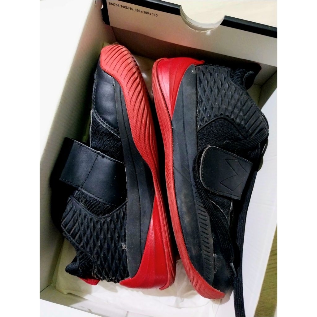 Diadora original sepatu basket preloved second bekas like new ukuran 36