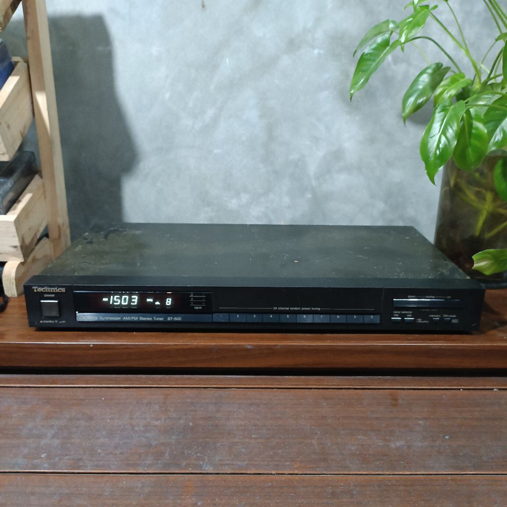 AM/FM Stereo Tuner Technics ST-600