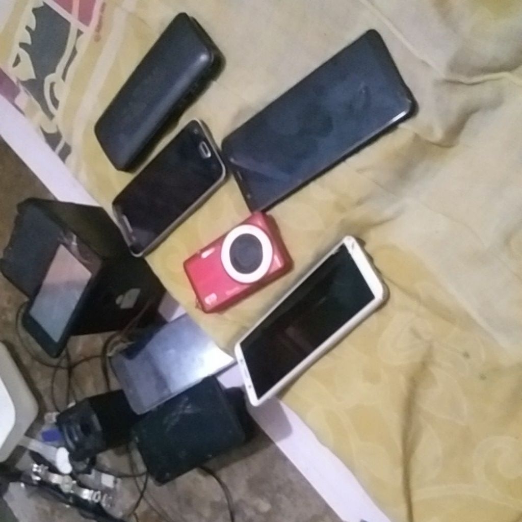 Paket Barang Bekas ELektronik Minus