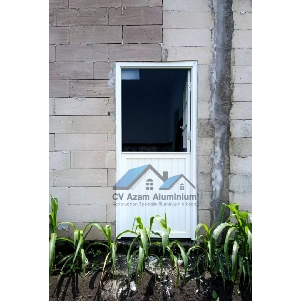 PINTU KOBOY ALUMINIUM 2 daun Atas kaca + ornamen bawah full spandrel Aluminium bisa di buka semua bi