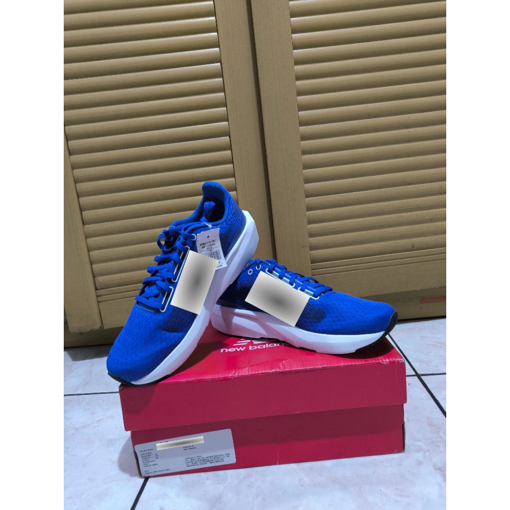 Sepatu Pria NB 413 Performance Running Shoes "Blue" Ukuran 44 A8129SHFD85EE9GS