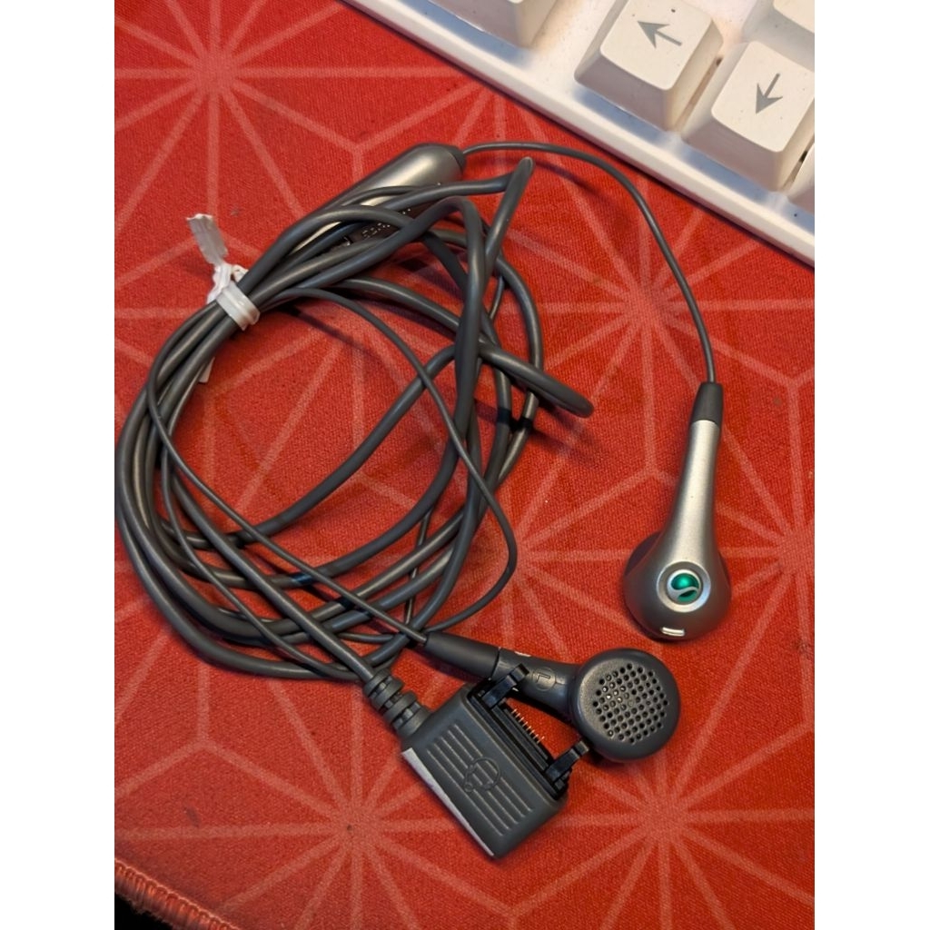 Headset Earphone From Sony Ericsson