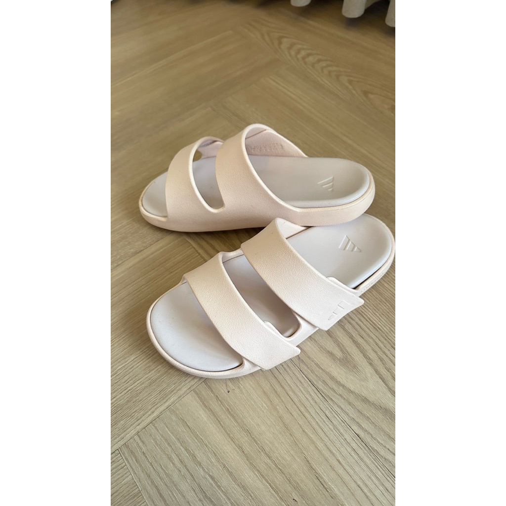 Preloved SANDAL Adidas ZNSORY