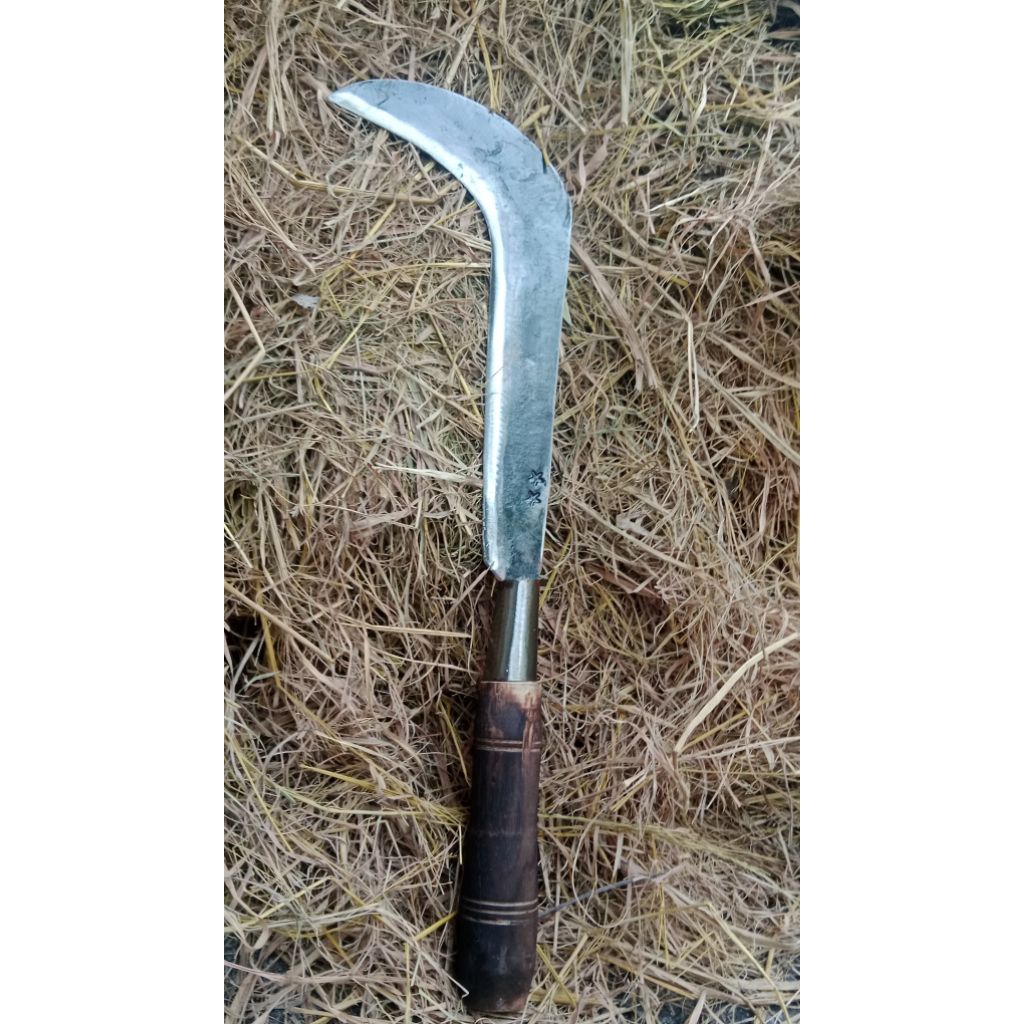 Sabit Ndorit Besar Gagang Kayu