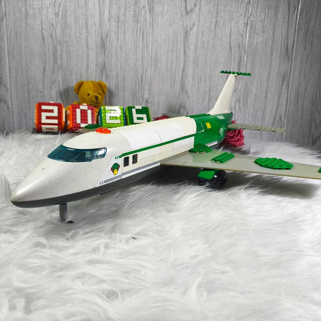 Lego MOC Airplane Air Cargo Charter / pesawat Jet Jumbo size *parts sebagian yellowing* jadi terliha
