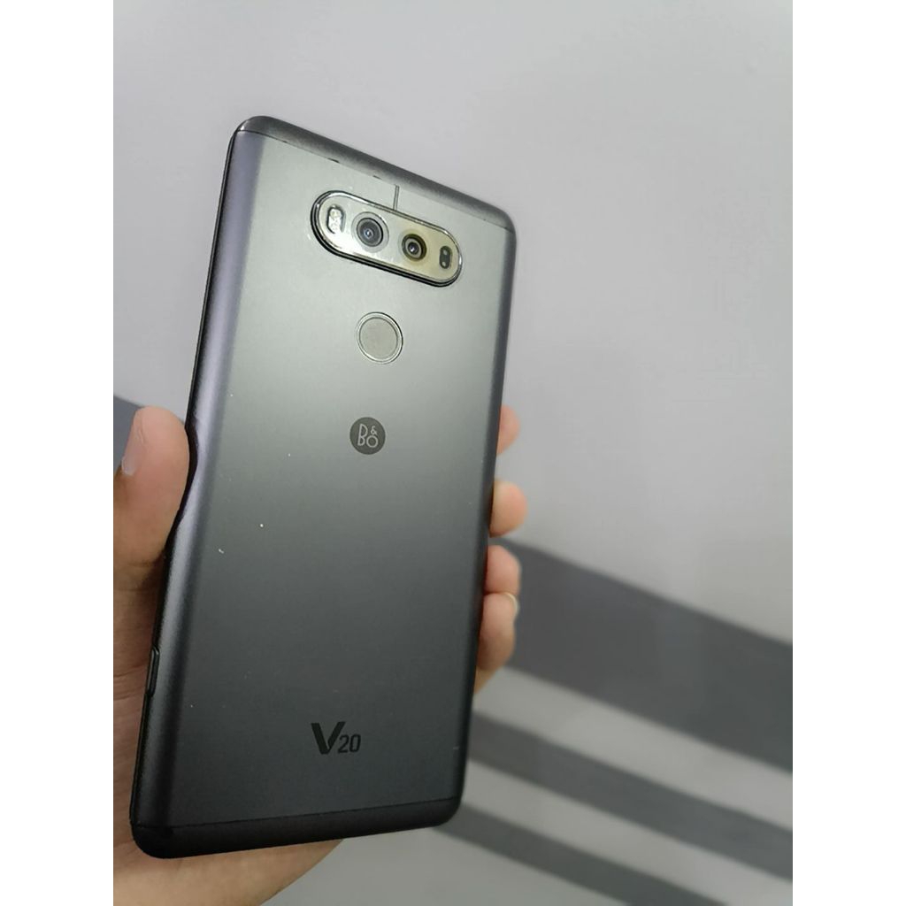 LG V20