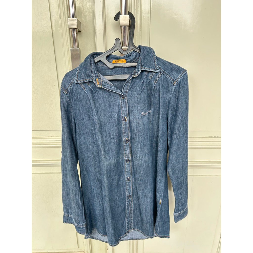 DUST Kemeja Jeans (Preloved)